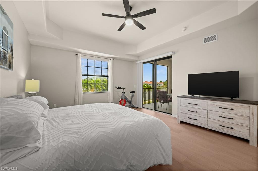 An absolutely beautiful master ensuite with direct access to the lanai