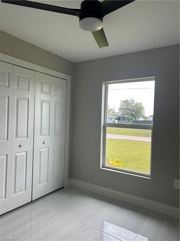 Modern ceiling fan with integrated lighting