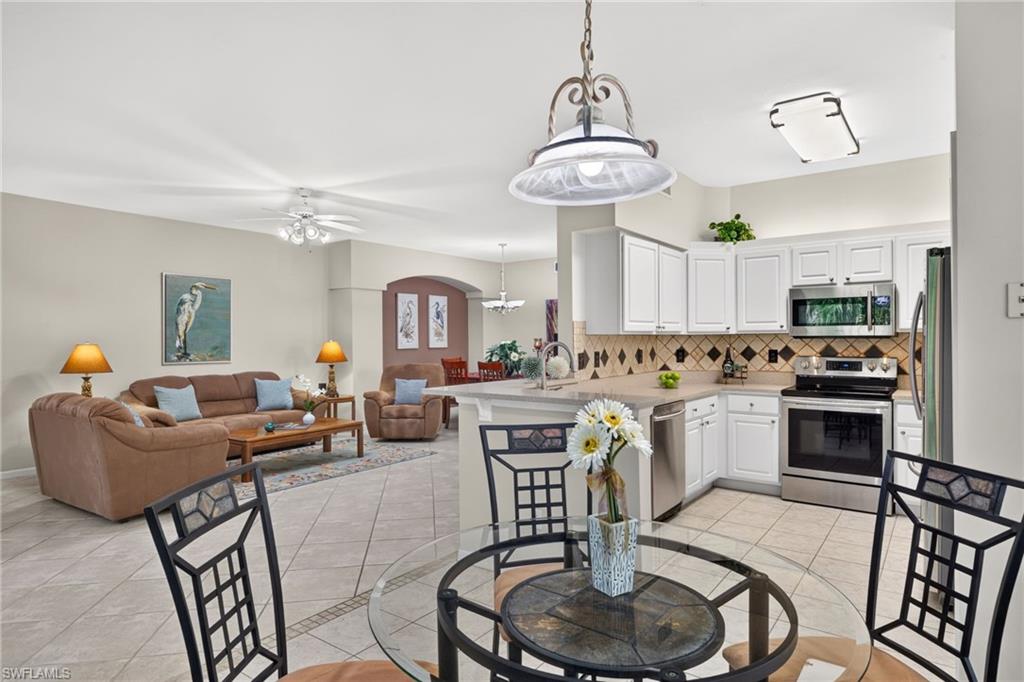 25050 Ballycastle CT 101 photo 7