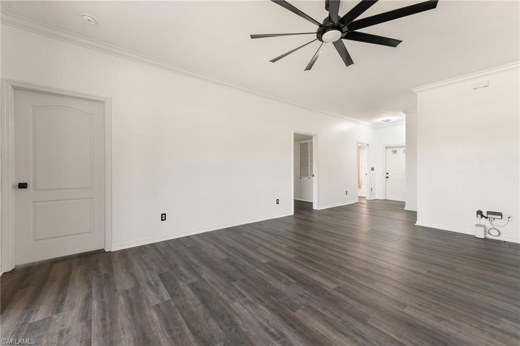 223 Stanhope CIR photo 6
