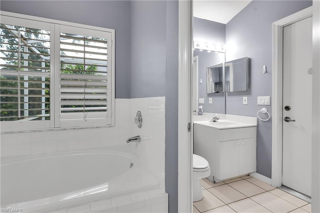 22203 Seashore CIR photo 27