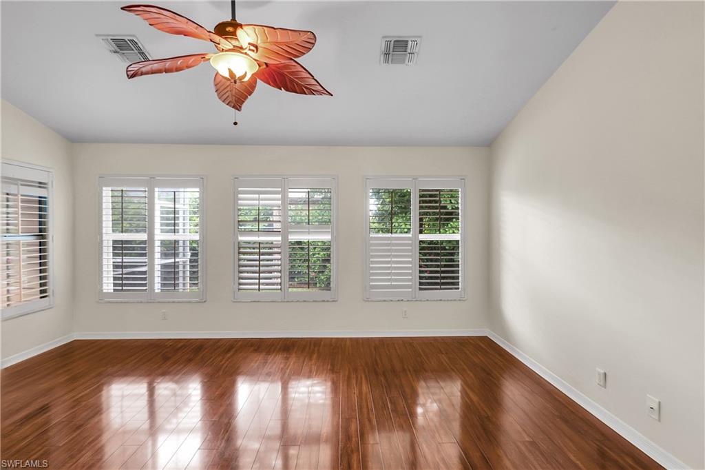 22203 Seashore CIR photo 7
