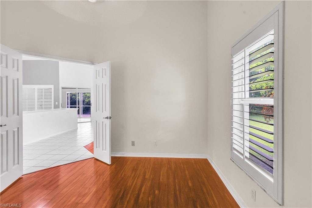 22203 Seashore CIR photo 30