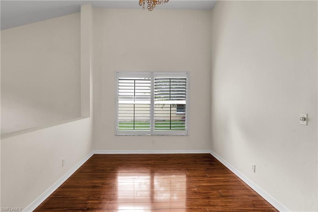 22203 Seashore CIR photo 10