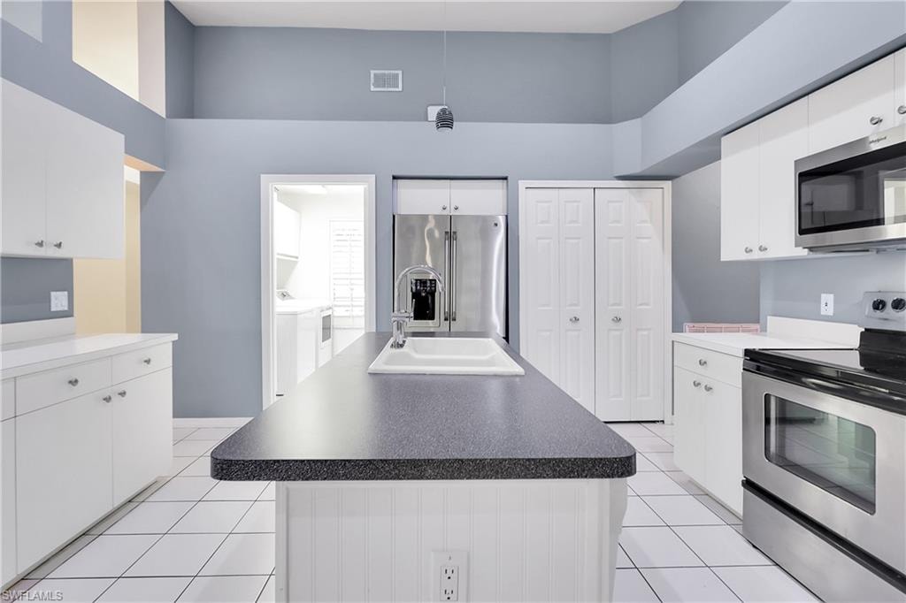 22203 Seashore CIR photo 14