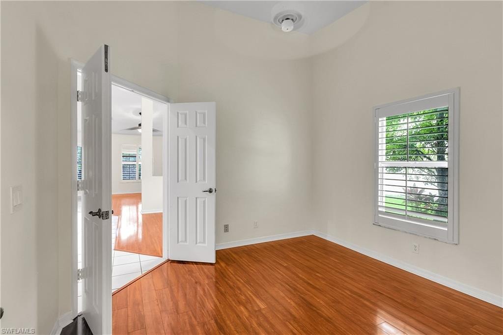 22203 Seashore CIR photo 29
