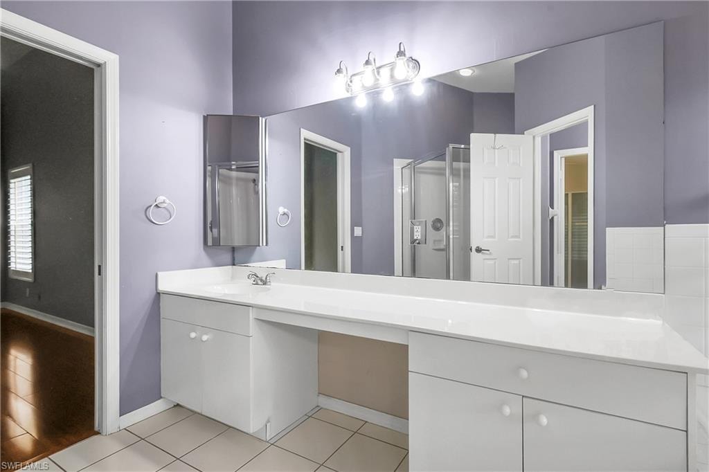22203 Seashore CIR photo 25