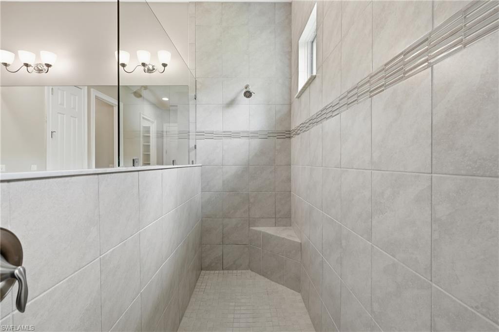 10240 Avonleigh DR photo 30