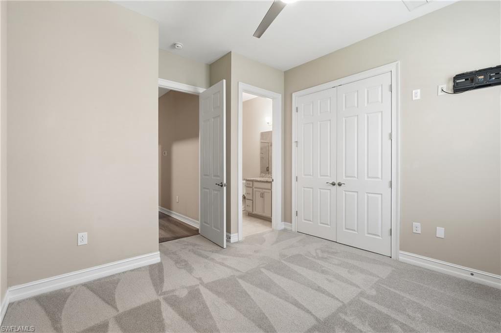 10240 Avonleigh DR photo 38