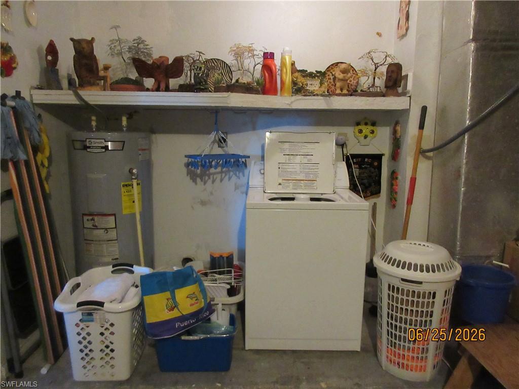 LAUNDRY IN GARAGE UNIT 1116