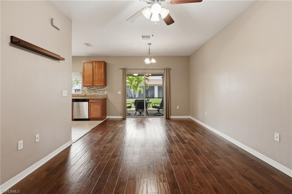 3818 Clearbrook LN photo 9