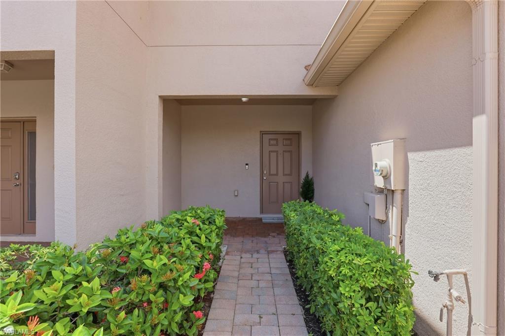Private entry way