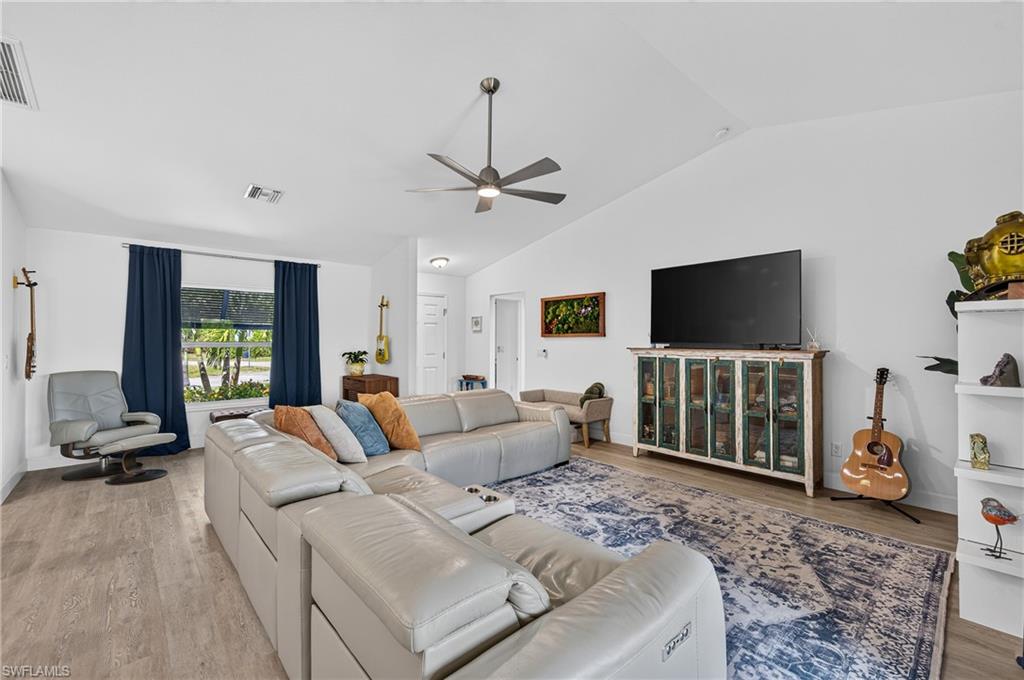 3104 Seafarer DR photo 6
