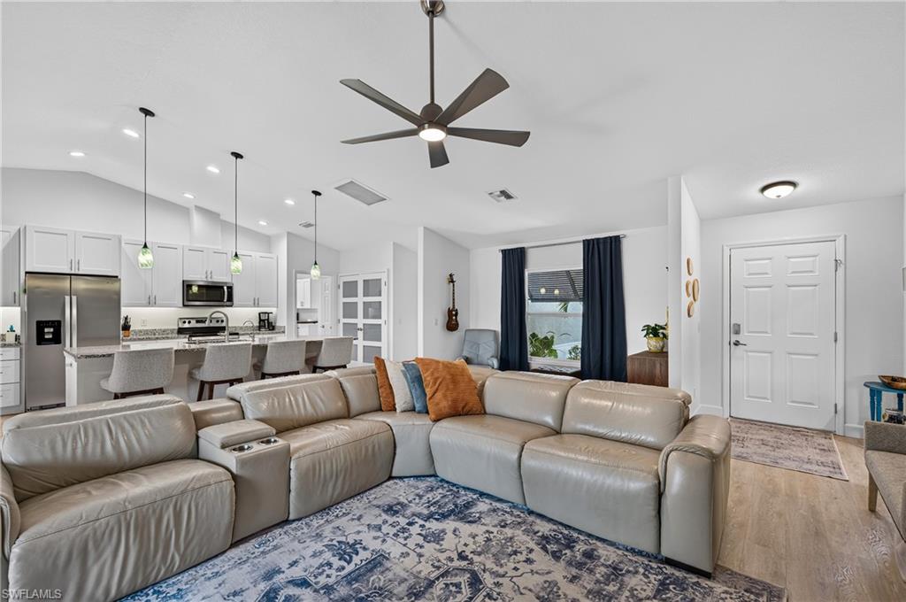 3104 Seafarer DR photo 7