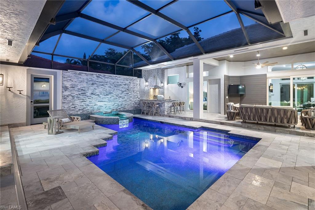 2036 Laguna WAY