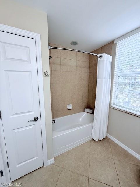 Guest bathroom with shower/tub combo