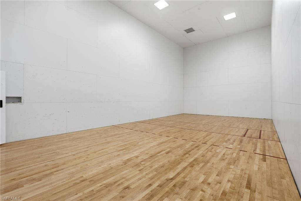 Racquet Ball