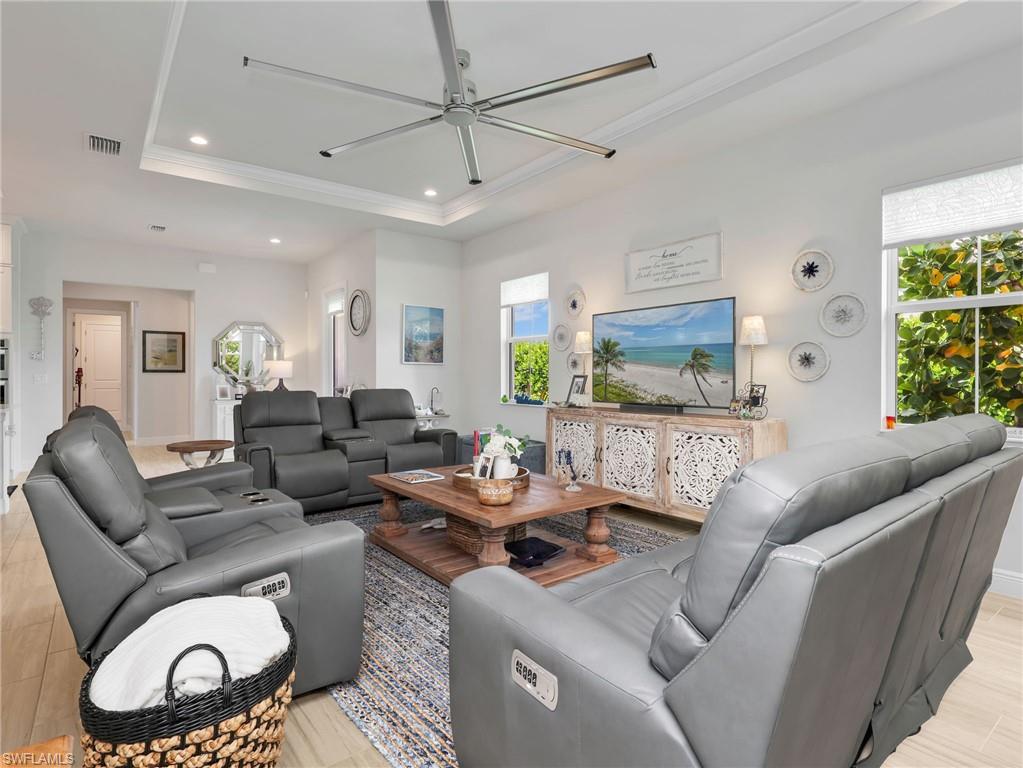 8958 Saint Lucia DR photo 15
