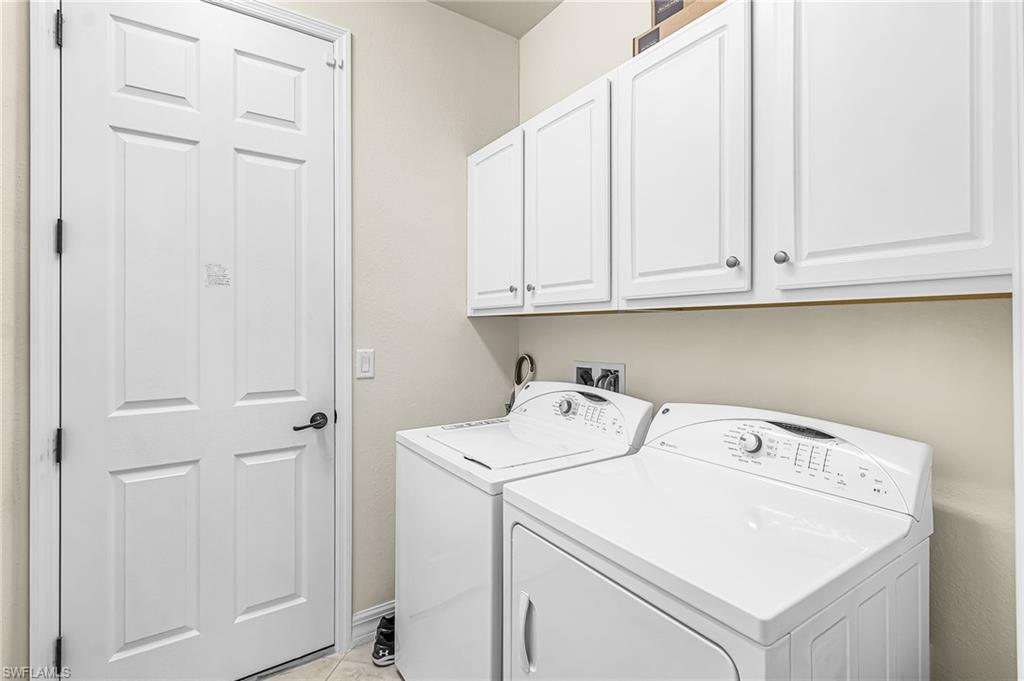 28554 Westmeath CT photo 9