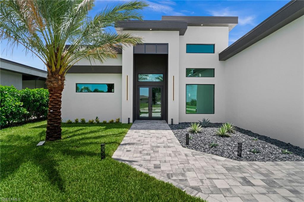 2833 SW 17th PL