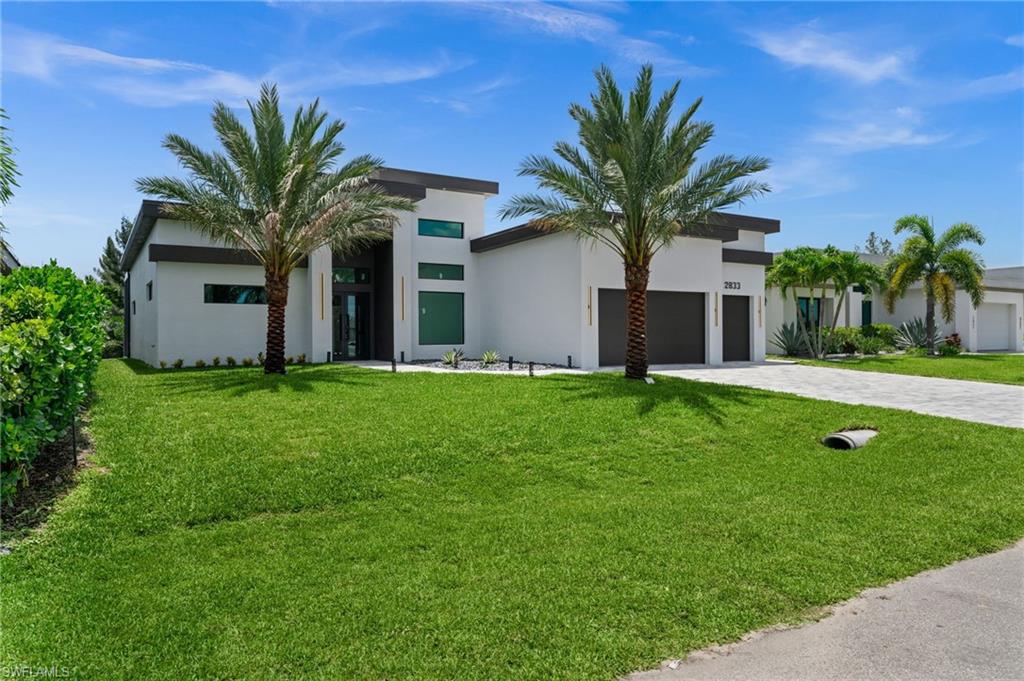 2833 SW 17th PL