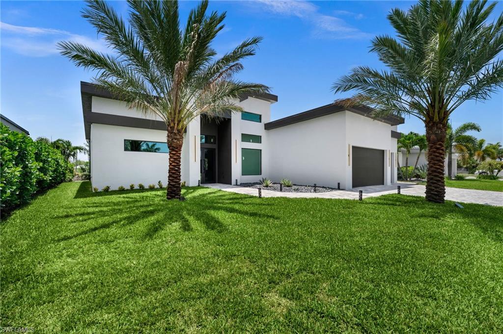 2833 SW 17th PL