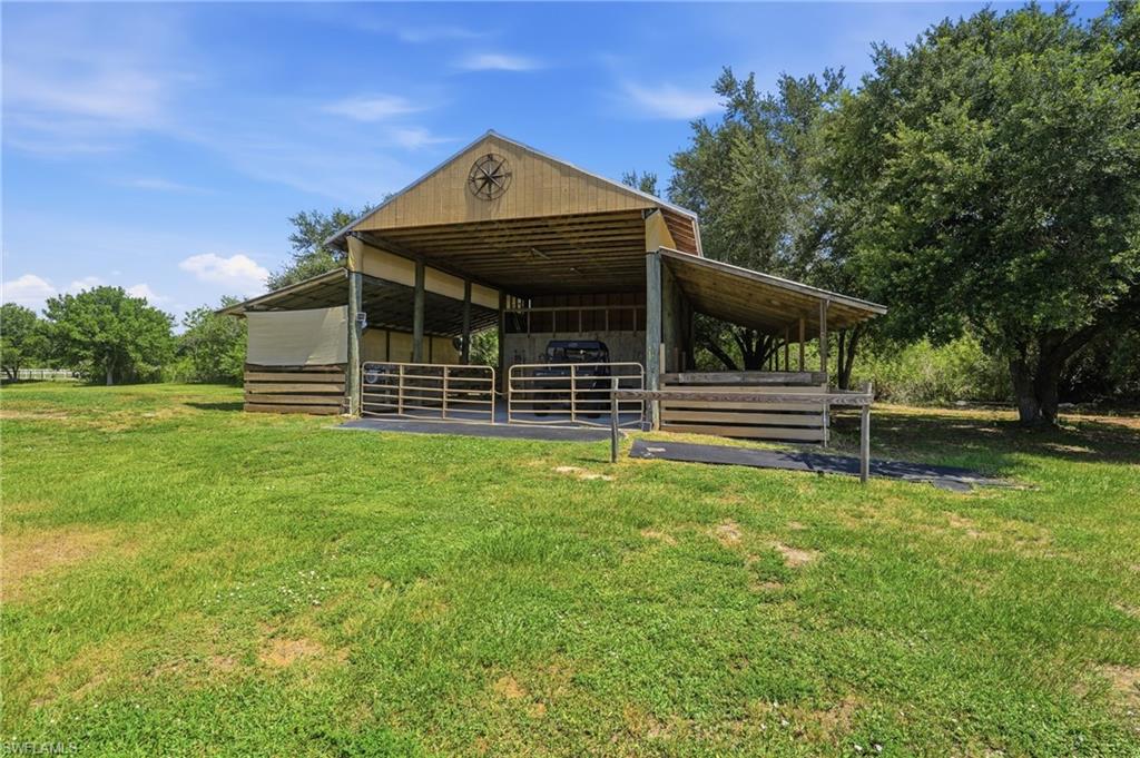 Barn