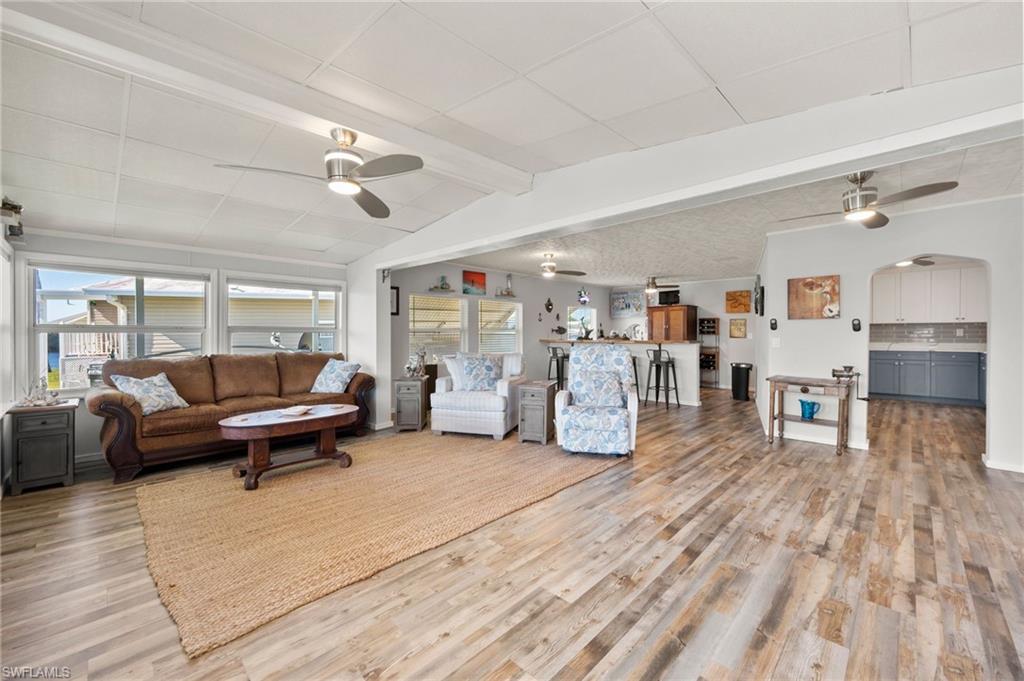 204 Sun CIR photo 7