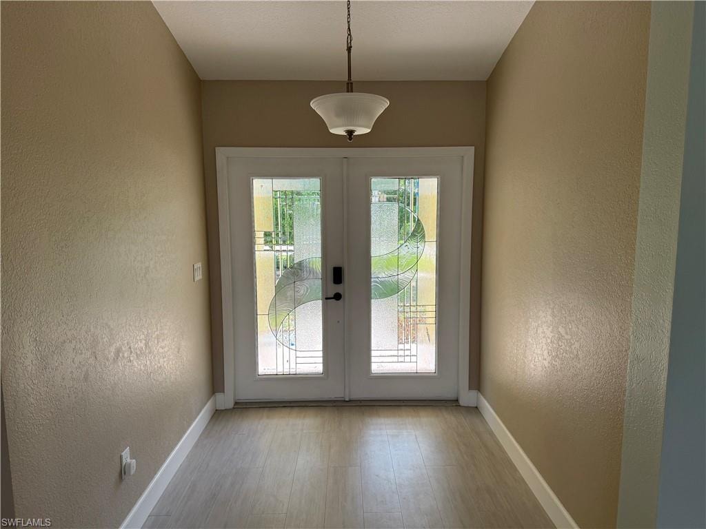 11574 Royal Tee CIR W photo 9