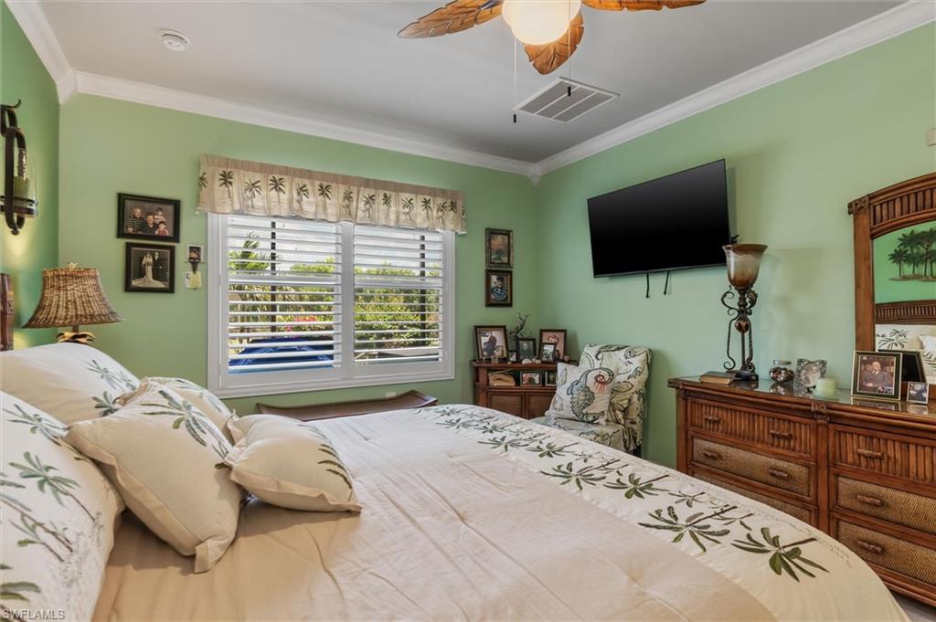25266 Estrada CIR photo 15