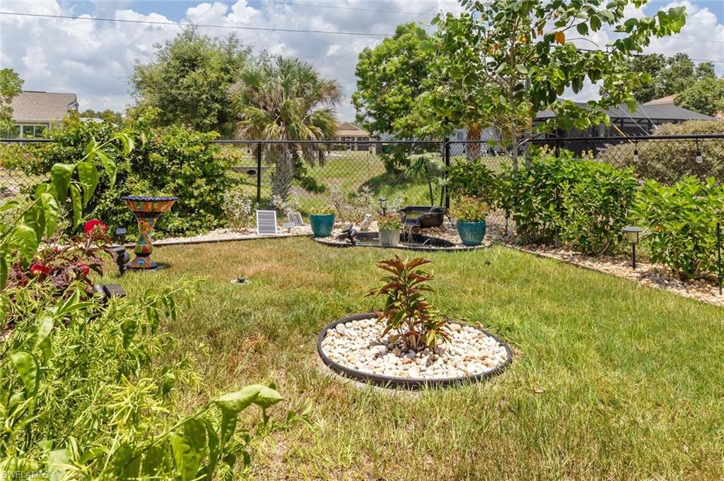 25266 Estrada CIR photo 31