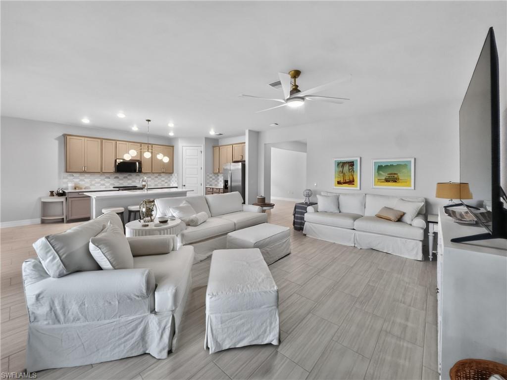 44549 Frontier DR photo 11