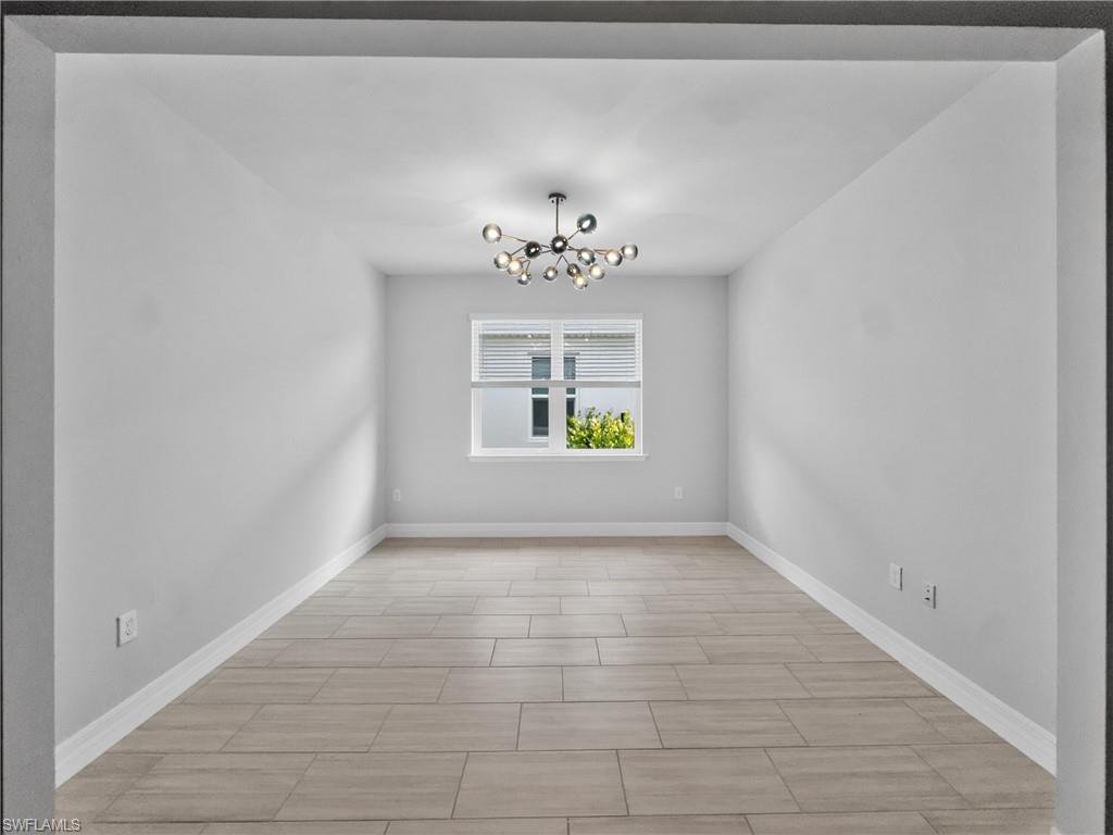 Flexx Room perfect for Formal  Dining, Den, Playroom or Home office