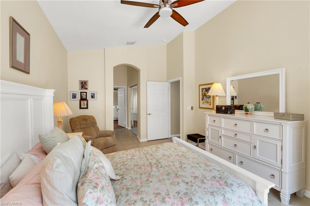 9044 Springview LOOP photo 13