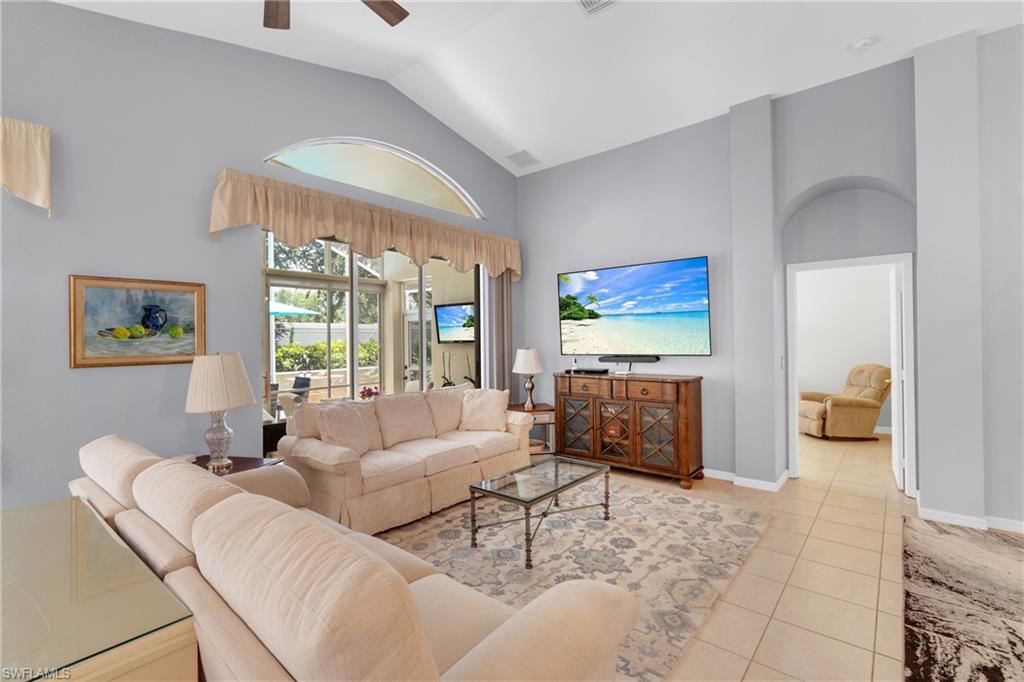 9044 Springview LOOP photo 10