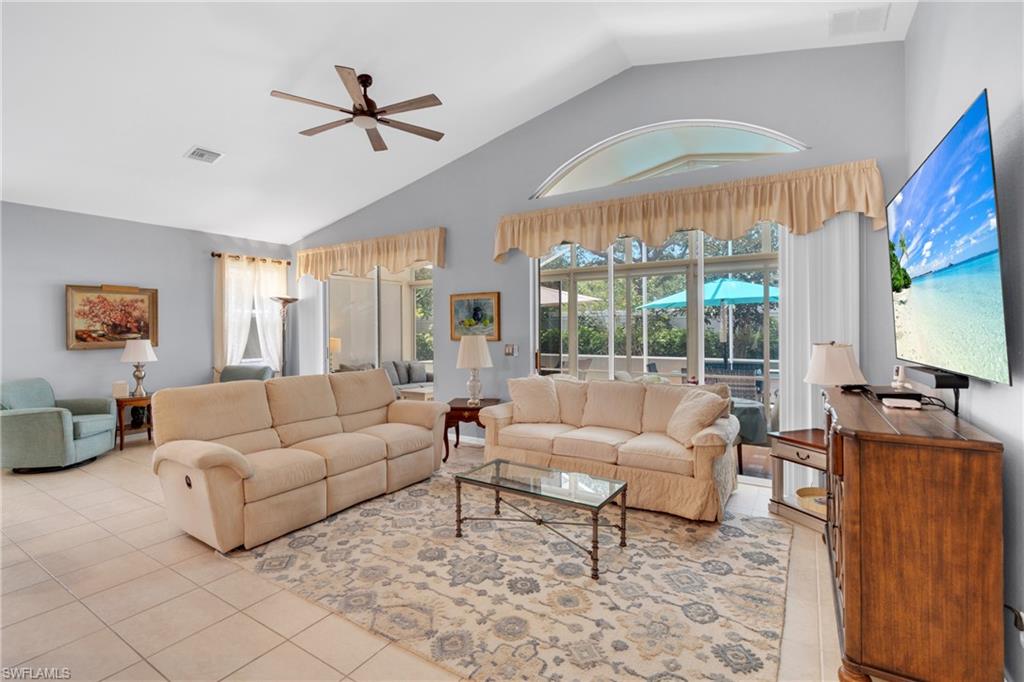 9044 Springview LOOP photo 11