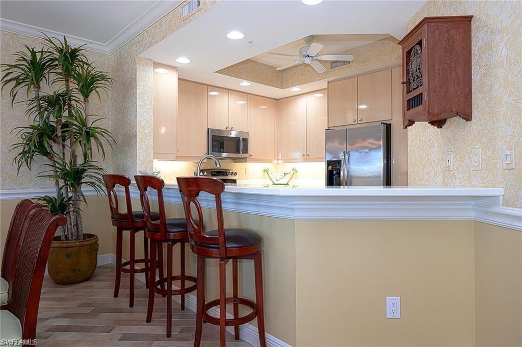 430 Cove Tower DR 302 photo 6