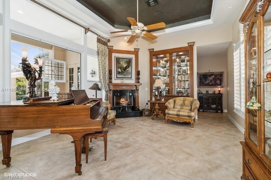 1524 Columbian DR photo 13