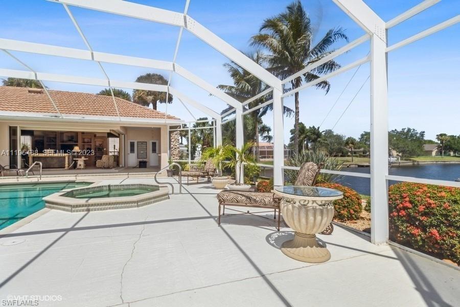 1524 Columbian DR