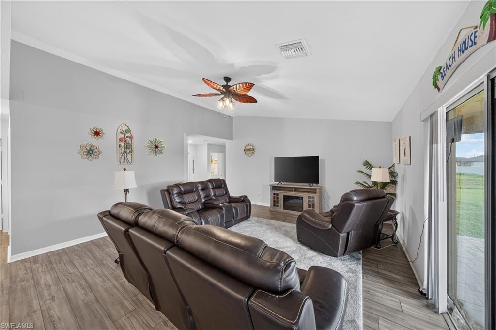 4060 NW 36th AVE