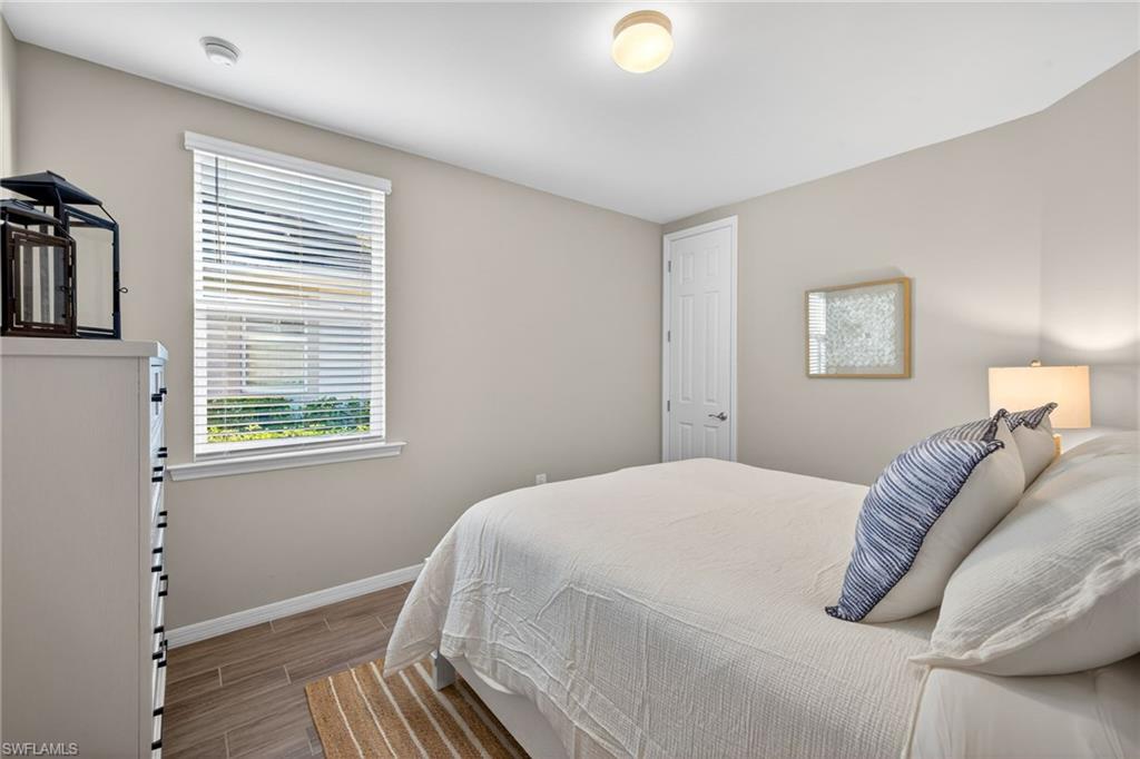 14567 Edgewater CIR photo 23
