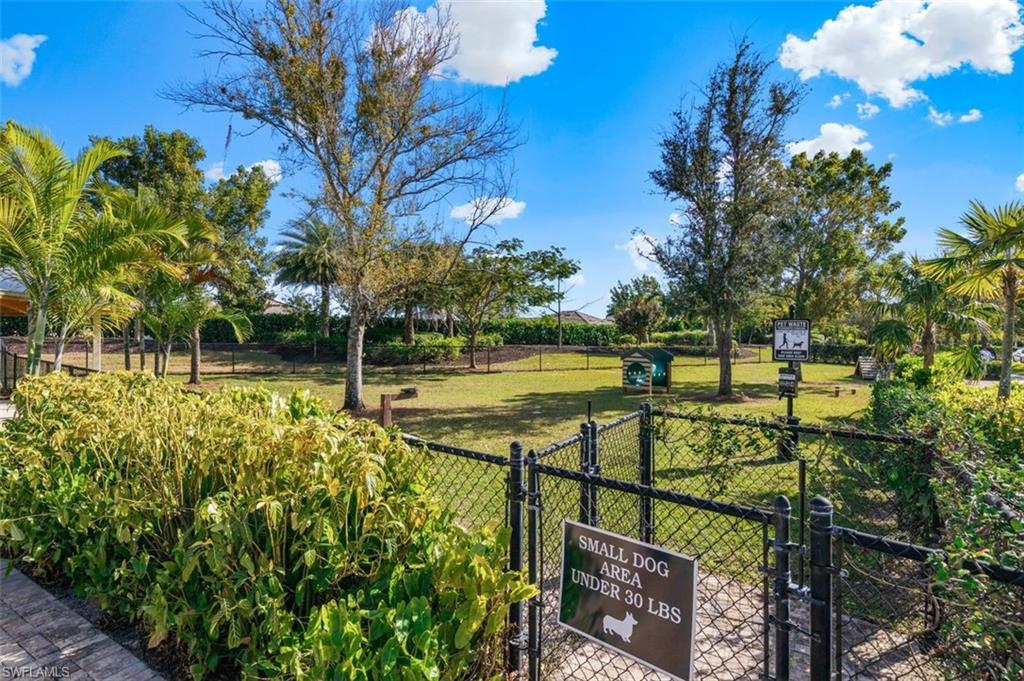 14567 Edgewater CIR photo 43