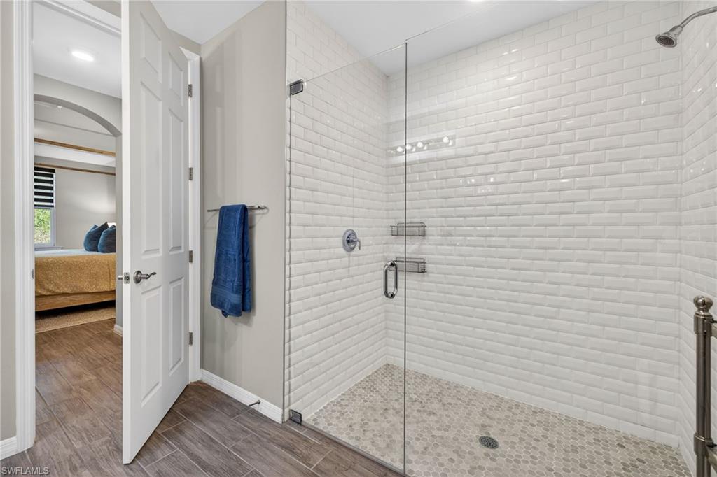 14567 Edgewater CIR photo 20