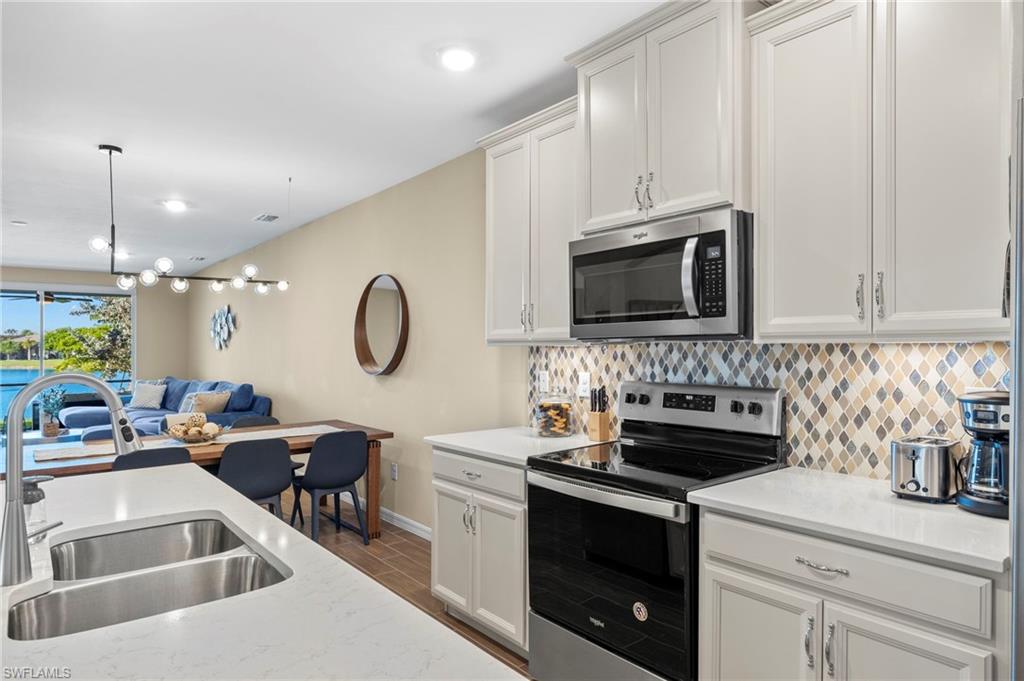 14644 Edgewater CIR photo 7