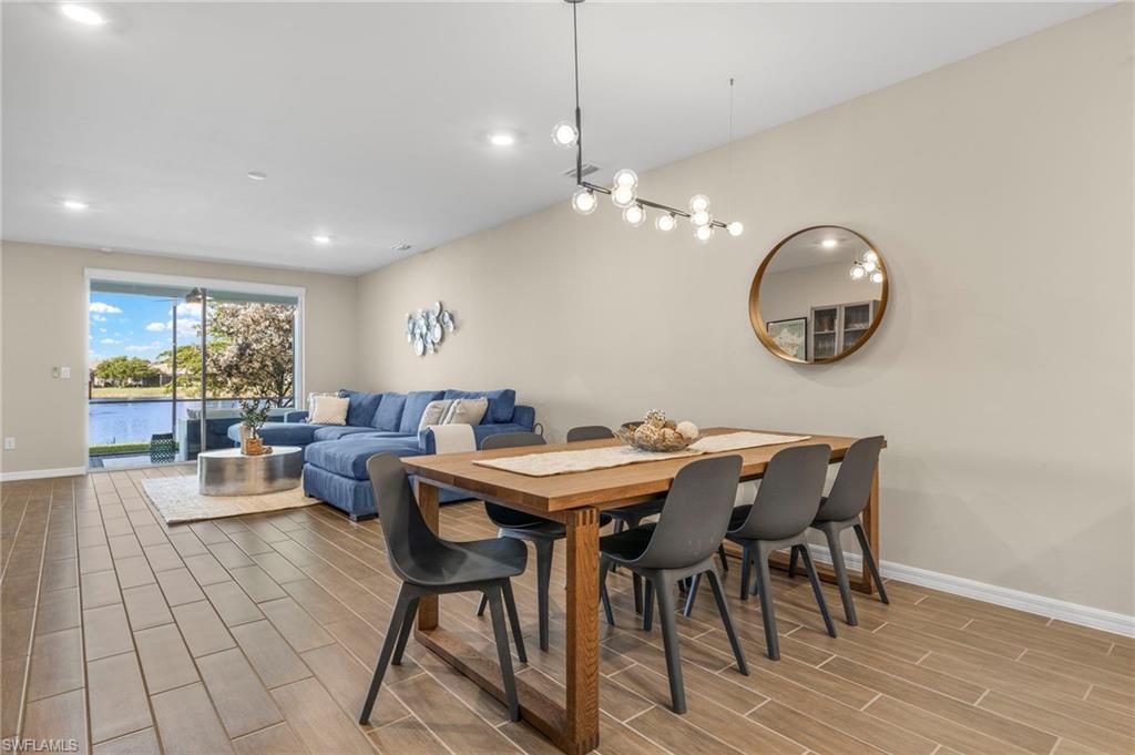 14644 Edgewater CIR photo 11
