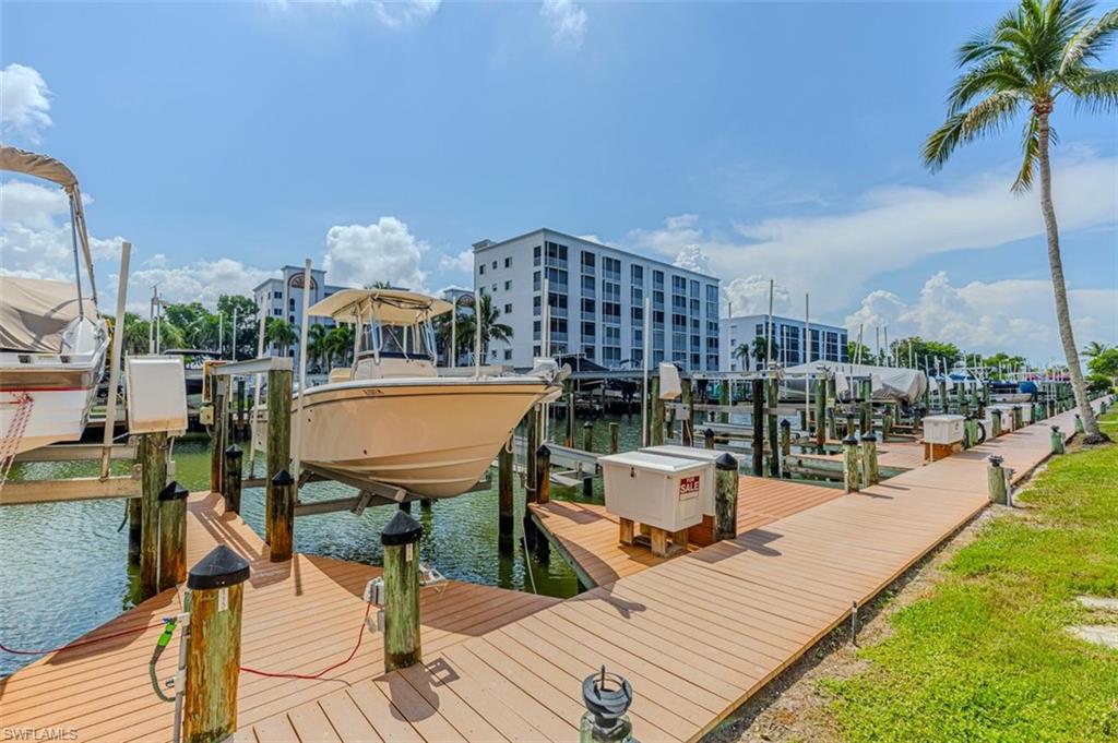 Dock #114 Bay Beach LN