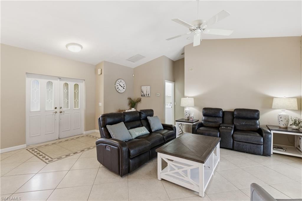 139 Balfour DR photo 16