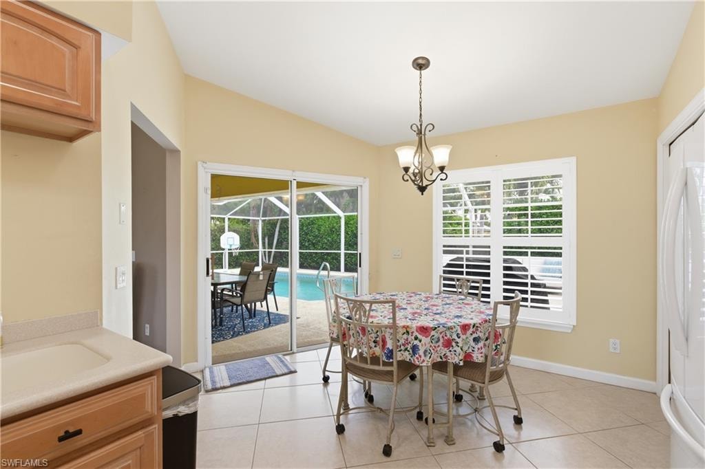 139 Balfour DR photo 24