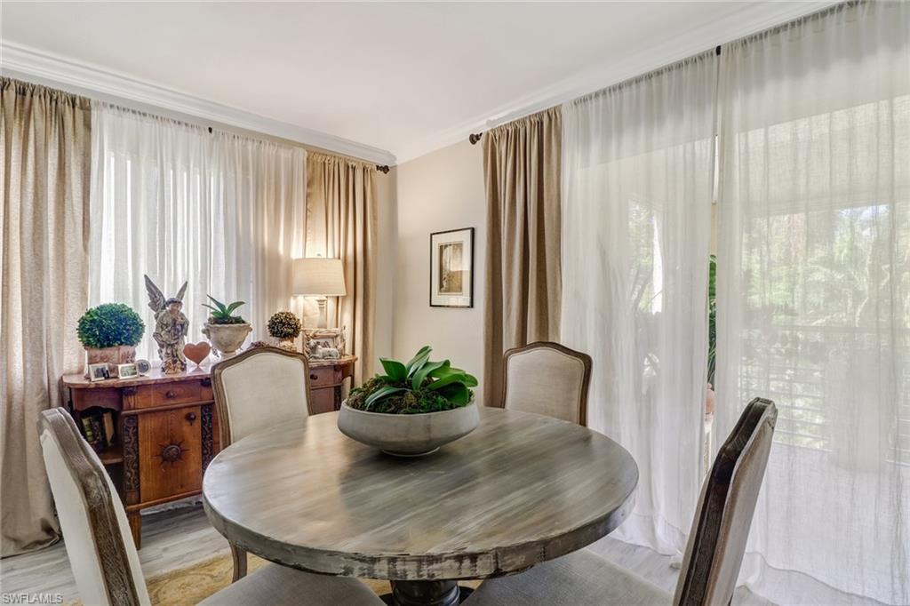 3180 Seasons WAY 909 photo 15
