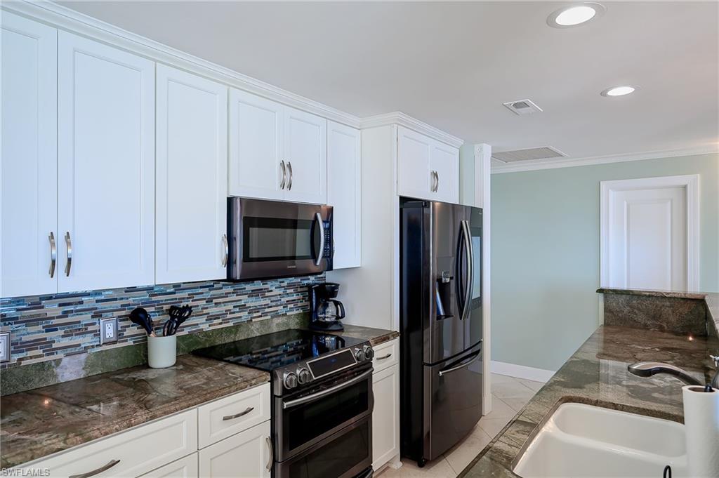 4001 Gulf Shore BLVD N PH8 photo 31